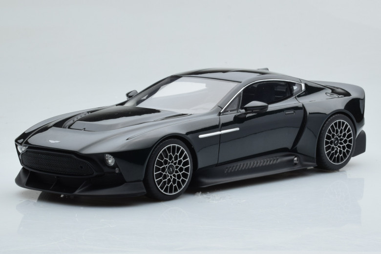 Aston Martin Victor Black GT Spirit 1/18