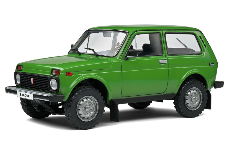 S1807304  Lada Niva Green Solido 1/18
