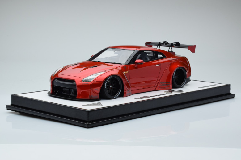 Nissan GT-R R35 Liberty Walk Candy Red GT Wing Make Up 1/18