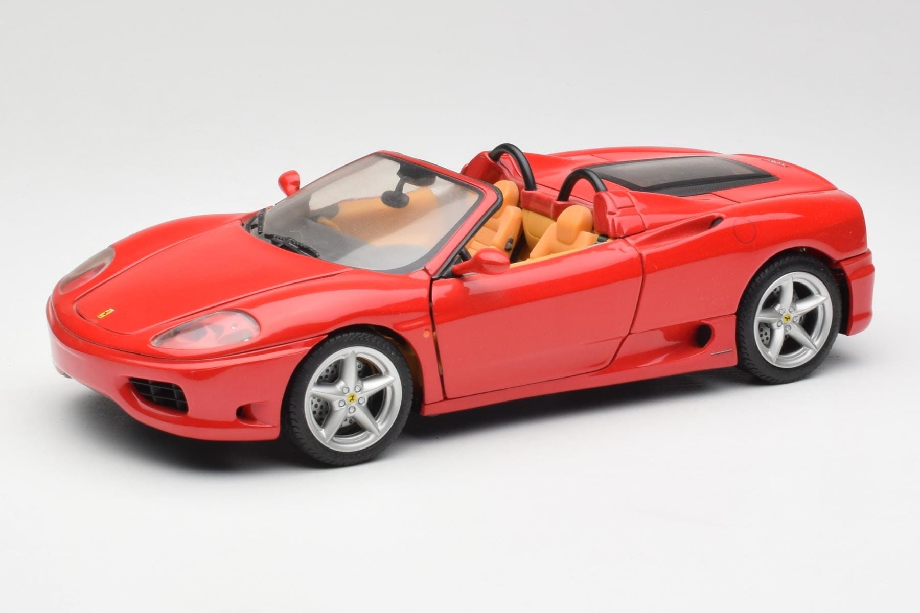 Ferrari 355 Spider Hot Wheels 1:18 - Édition Limitée Rouge - Neuf Sous Boîte