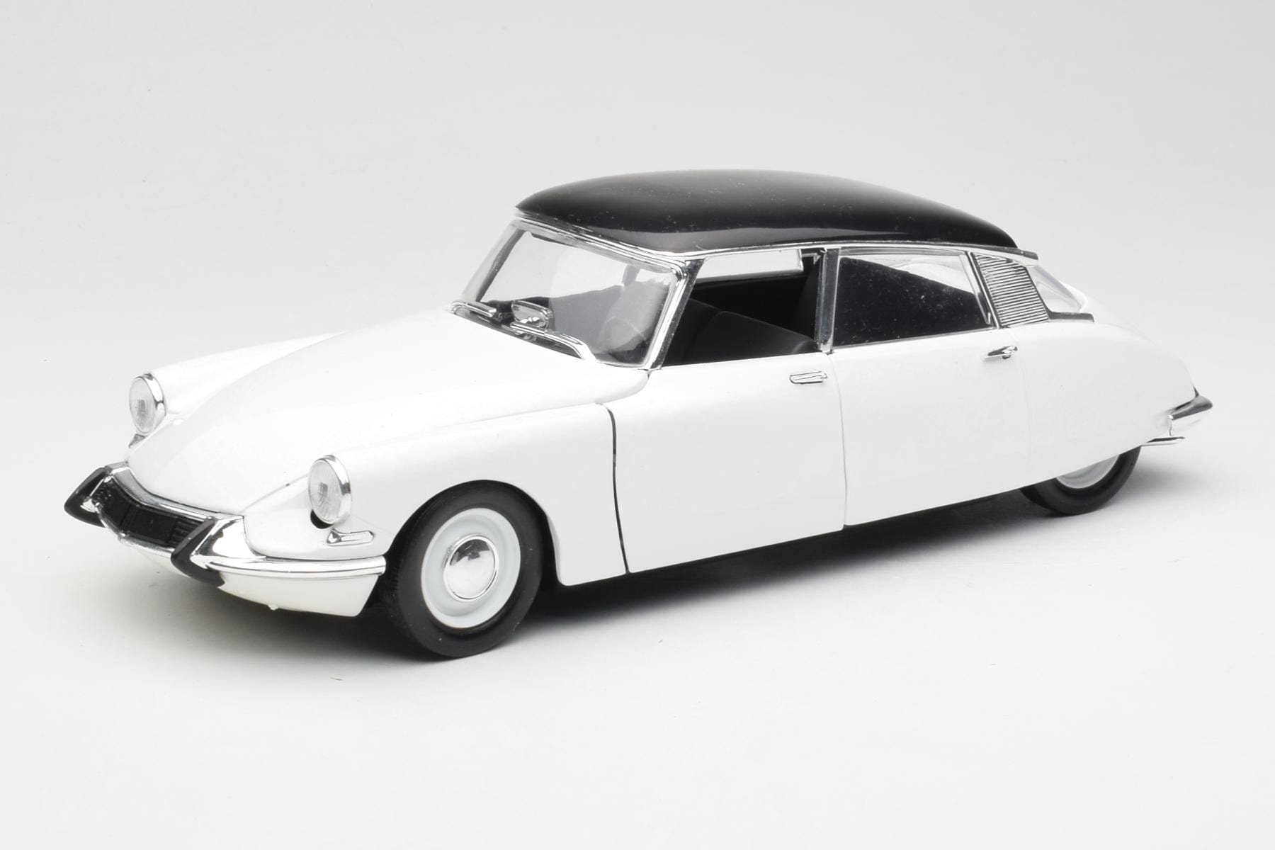 Citroën 2CV 6 France 3 Blanc Meije 1983 - Modèle 1/18 Solido S1850011 - Neuf