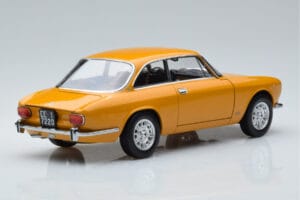 Alfa Romeo 1750 GTV Yellow Norev 1:18 187910 Diecast - image 3 of 7