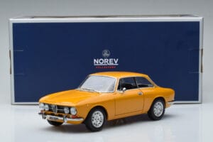 Alfa Romeo 1750 GTV Yellow Norev 1:18 187910 Diecast - image 7 of 7