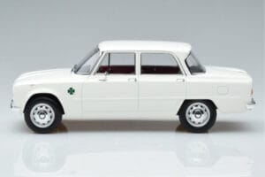 Alfa Romeo Giulia Ti Super Norev 1:18 187970 Diecast - image 3 of 6