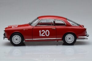 Alfa Romeo Giulietta SV #120 Mille Miglia 1956 Kyosho 1:18 08957A Diecast - image 4 of 9