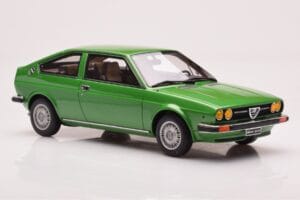 Alfa Romeo Alfasud Sprint Green Otto 1:18 OT1043 Resin - image 4 of 6