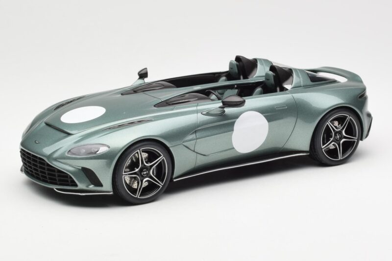 Aston Martin V12 Speedster Green Metallic GT Spirit 1:18 GT906 Resin