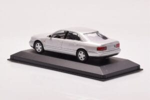 Audi A8 D2 Silver Minichamps 1:43 433013006 Diecast - image 3 of 4