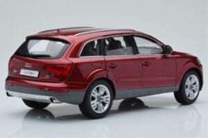 Audi Q7 4L Garnet Red Kyosho 1:18 09222R Diecast - image 3 of 8