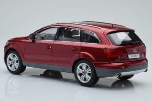 Audi Q7 4L Garnet Red Kyosho 1:18 09222R Diecast - image 7 of 8