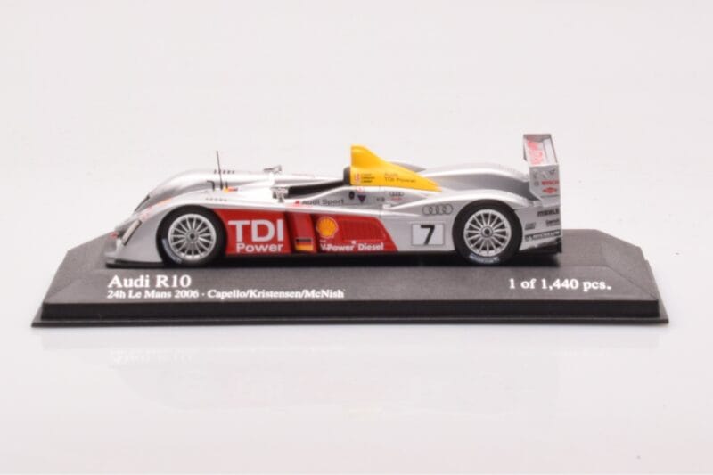 Audi R10 TDI LMP1 #7 R. Capello / T. Kristensen / A. McNish 24 Hours of Le Mans 2006 Minichamps 1:43 400061607 Diecast