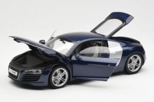 Audi R8 4.2 FSI V8 Blue Kyosho 1:18 09213BL Diecast - image 2 of 8