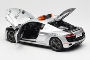 Audi R8 5.2 DTM Safety Car 2010 Kyosho 1:18 09216DTM Diecast - image 5 of 8
