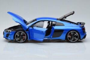 Audi R8 Performance Blue Kengfai 1:18 VAKF-0355 Diecast - image 4 of 10