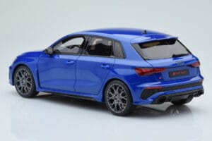 Audi RS3 8Y Sportback Performance Edition Nagaro Blue GT Spirit 1:18 GT884 Resin - image 4 of 5