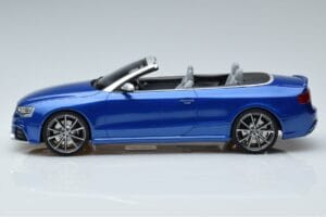 Audi RS5 B8 Cabriolet Blue GT Spirit 1:18 ZM053 Resin - image 3 of 6