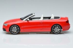 Audi RS5 B8 Cabriolet Red GT Spirit 1:18 GT724 Resin - image 3 of 5
