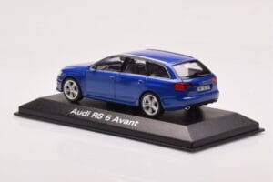 Audi RS6 C6 Sepang Blue Minichamps 1:43 5010710223 Diecast - image 3 of 4
