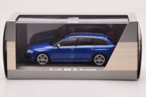 Audi RS6 C6 Sepang Blue Minichamps 1:43 5010710223 Diecast - image 4 of 4