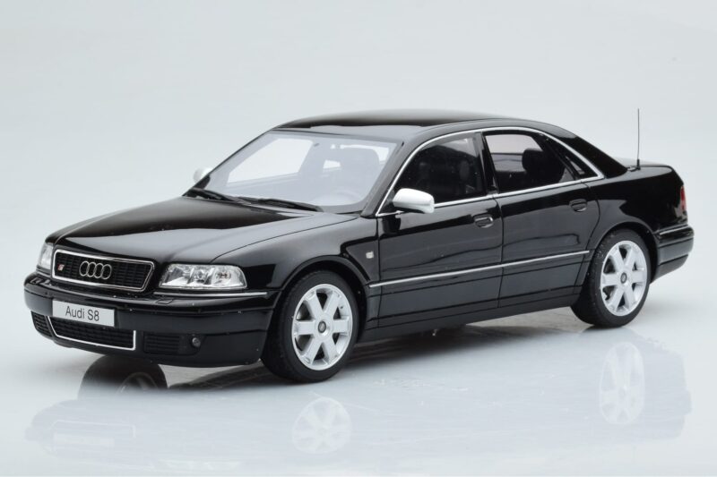 Audi S8 D2 Black Otto 1:18 Audi S8 D2 Black Otto 1:18 OT082 Resin
