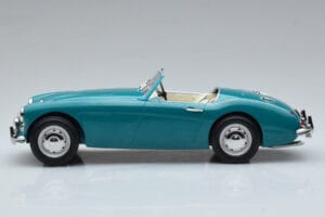 Austin-Healey 3000 Mk1 Roadster Norev 1:18 182600 Diecast - image 3 of 6