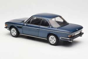 BMW 3.0 CSi E9 Blue Metallic AUTOart 1:18 70672 Diecast - image 7 of 8