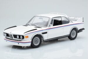 BMW 3.0 CSL E9 White Dealer Edition Minichamps 1:18 80435A5D020 Diecast