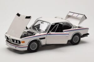 BMW 3.0 CSL E9 White Heritage Edition Minichamps 1:18 80432411550 Diecast - image 2 of 8