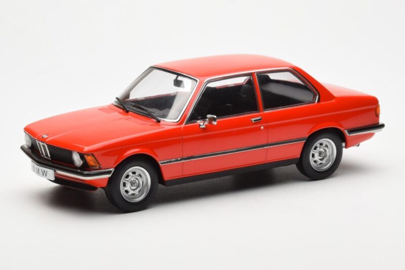 BMW 318 E21 Red KK-Scale 1:18 BMW 318 E21 Red KK-Scale 1:18 KKDC180041 Diecast