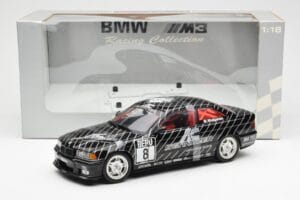 BMW 320i E36 STW #8 J. Winkelhock 1998 UT Models 1:18 39845 Diecast - image 6 of 6