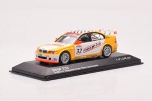 BMW 320i E46 Wiechers Sport #32 Hennerici / Wiechers WTCC 2005 Minichamps 1:43 400052432 Diecast - image 2 of 4