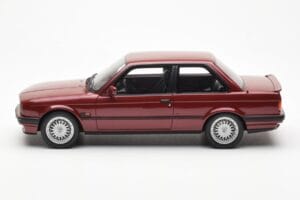 BMW 325i E30 Bordeaux Metallic Otto 1:18 OT102 Resin - image 3 of 6