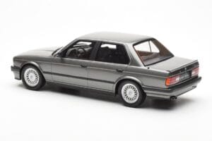 BMW 325i E30 Sedan Dolphin Grey Otto 1:18 OT819 Resin - image 5 of 6