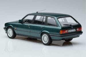 BMW 325i E30 Touring Green Metallic Norev 1:18 183219 Diecast - image 5 of 6