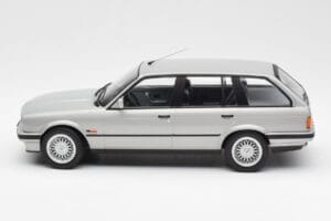 BMW 325i E30 Touring Silver Norev 1:18 183216 Diecast - image 3 of 6