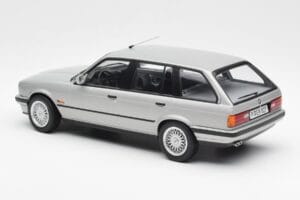 BMW 325i E30 Touring Silver Norev 1:18 183216 Diecast - image 5 of 6