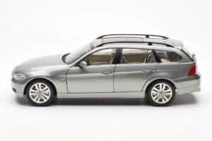 BMW 330i E91 Touring Grey Metallic Kyosho 1:18 80430394359 Diecast - image 4 of 8