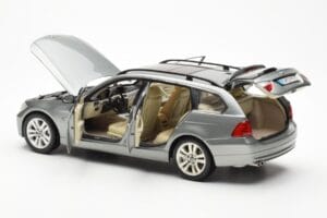 BMW 330i E91 Touring Grey Metallic Kyosho 1:18 80430394359 Diecast - image 5 of 8