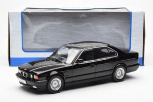BMW 540i E34 Black Metallic MCG 1:18 MCG18157 Diecast - image 6 of 6