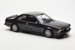 BMW 635 CSi E24 Diamant Black Metallic AUTOart 1:18 70521 Diecast - image 6 of 8