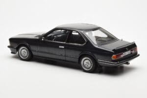 BMW 635 CSi E24 Diamant Black Metallic AUTOart 1:18 70521 Diecast - image 7 of 8