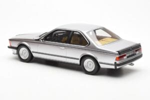 BMW 635 CSi E24 Silver Otto 1:18 OT313 Resin - image 5 of 6