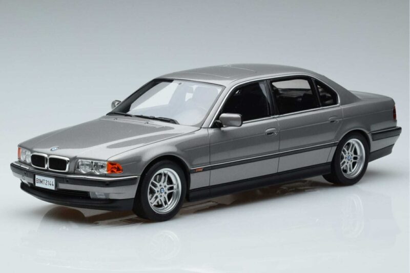 BMW 7 Series E38 750iL Otto 1:18 BMW 7 Series E38 750iL Otto 1:18 OT952 Resin