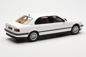 BMW 750iL E38 Asia Exclusive White Otto 1:18 OT836 Resin - image 2 of 6