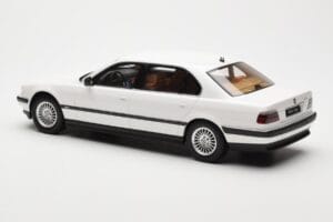 BMW 750iL E38 Asia Exclusive White Otto 1:18 OT836 Resin - image 5 of 6
