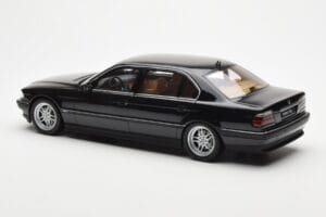 BMW 750iL E38 Black Otto 1:18 OT609 Resin - image 5 of 6