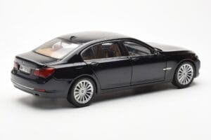 BMW 750Li F02 Facelift Carbon Black Kyosho 1:18 08784BK Diecast - image 3 of 8