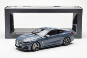 BMW 850i G15 Barcelona Blue Metallic Norev 1:18 80432450995 Diecast - image 8 of 8