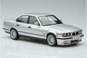 BMW Alpina B10 4.6 E34 Silver MCG 1:18 MCG18231 Diecast - image 4 of 5