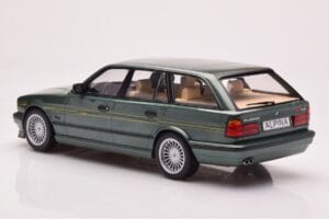 BMW Alpina B10 E34 Touring Dark Green MCG 1:18 MCG18331 Diecast - image 5 of 6